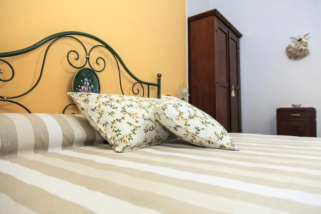 Il Cappero Hotel Ceriale 0*,