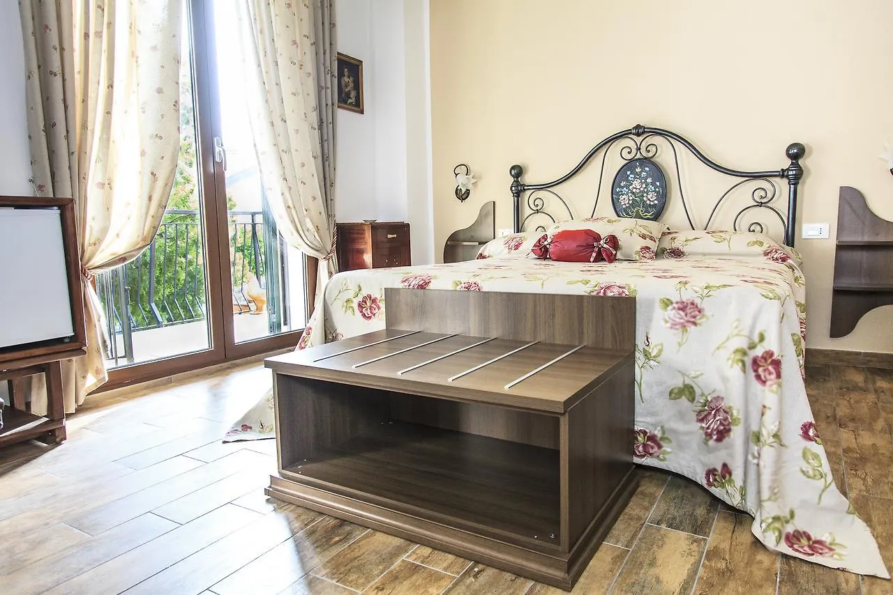 Il Cappero Hotel Ceriale Bed & Breakfast